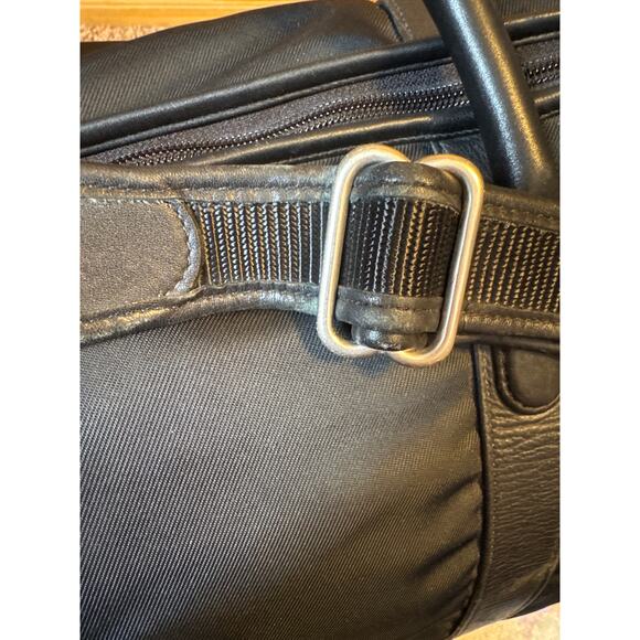 COACH Holdall Duffle Bag Black Canvas & Leather Large Zip Lock & Keys #5497 - Picture 11 of 16